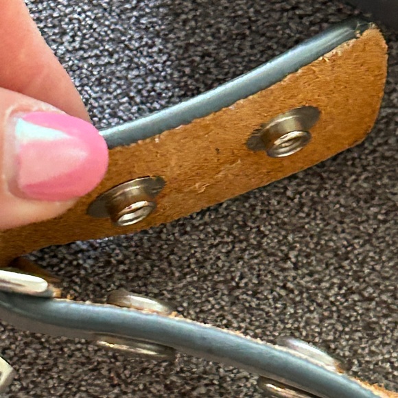 Glow-in-the-dark star belt buckle plus black star belt buckle - Picture 6 of 8